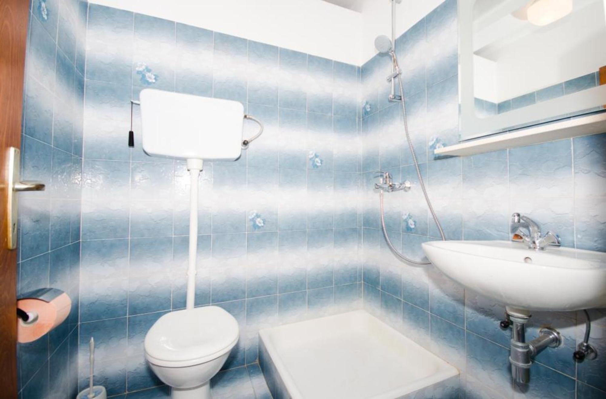 Guest House Rooms Rose モルナット エクステリア 写真